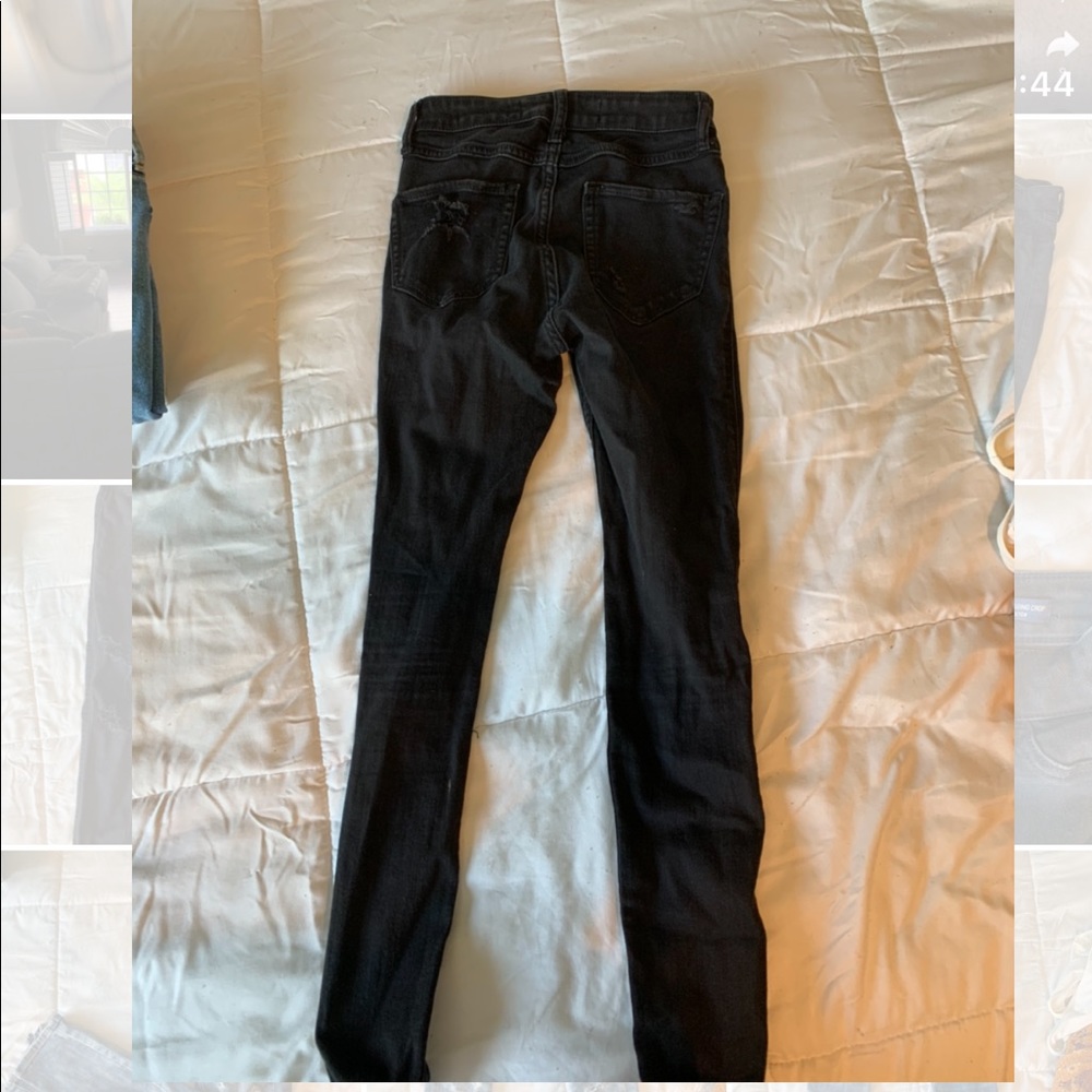 High Rise Crop - Picture 3 of 4